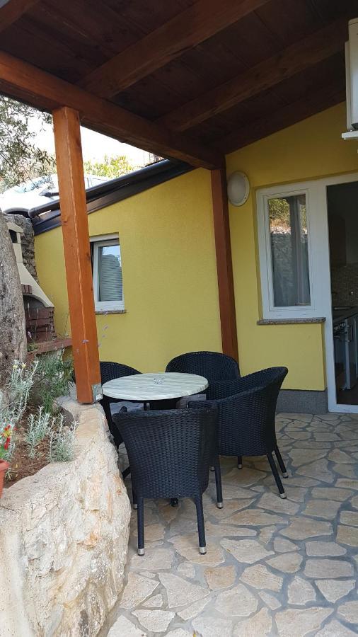 Apartmani Ljerka Malinska Extérieur photo