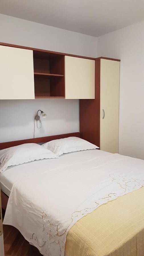 Apartmani Ljerka Malinska Extérieur photo